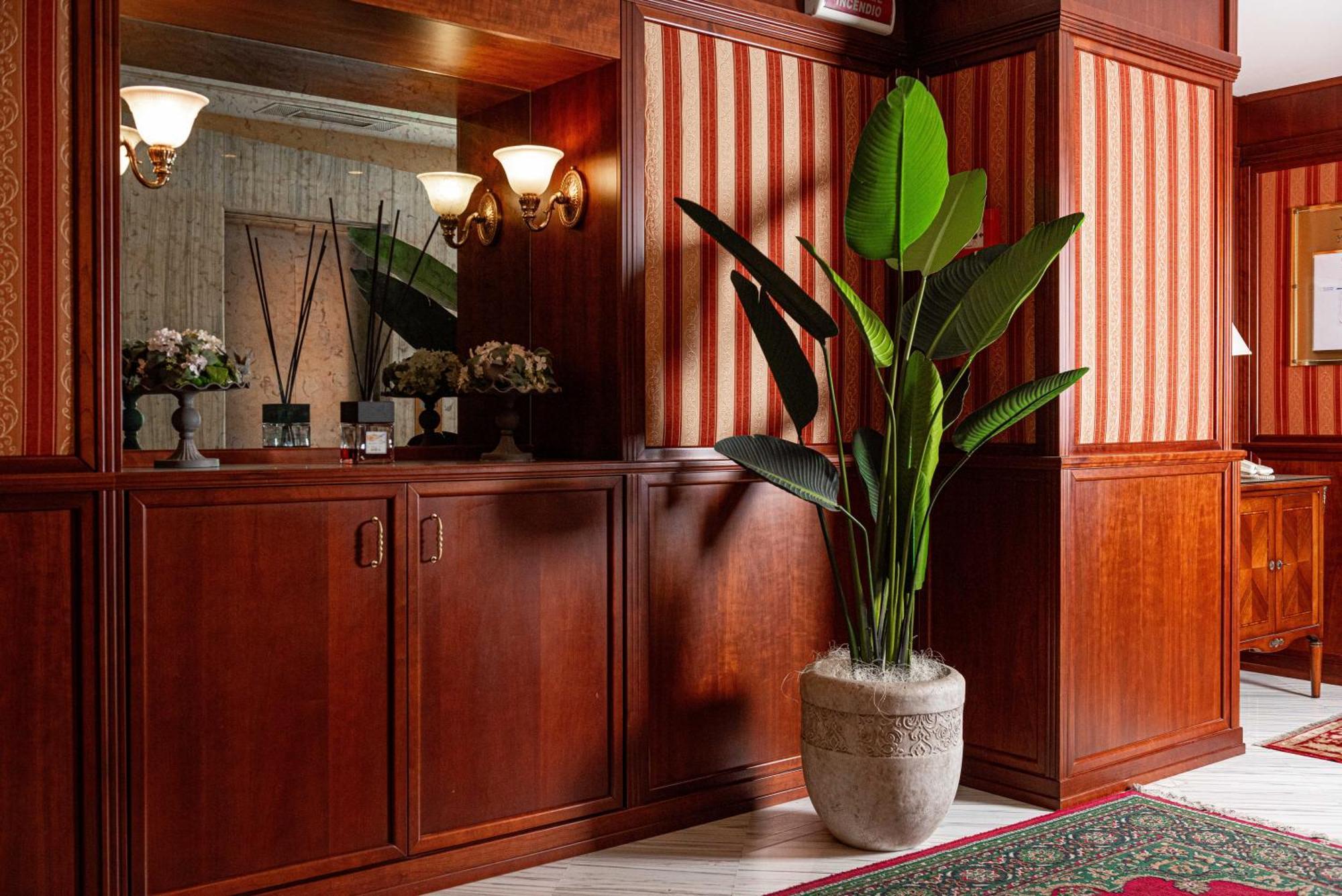 Phi Hotel Principe 库尼奥 外观 照片