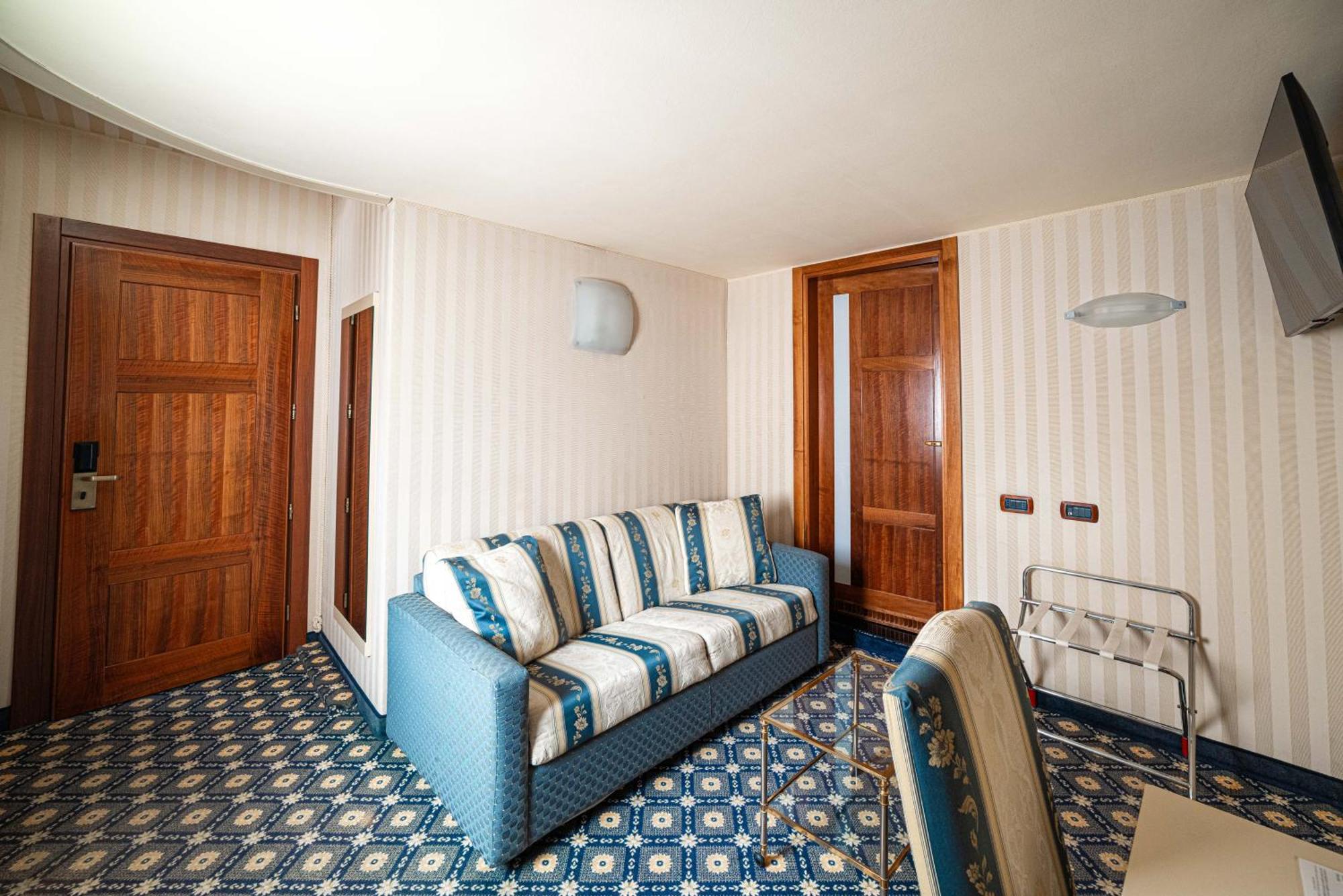 Phi Hotel Principe 库尼奥 外观 照片