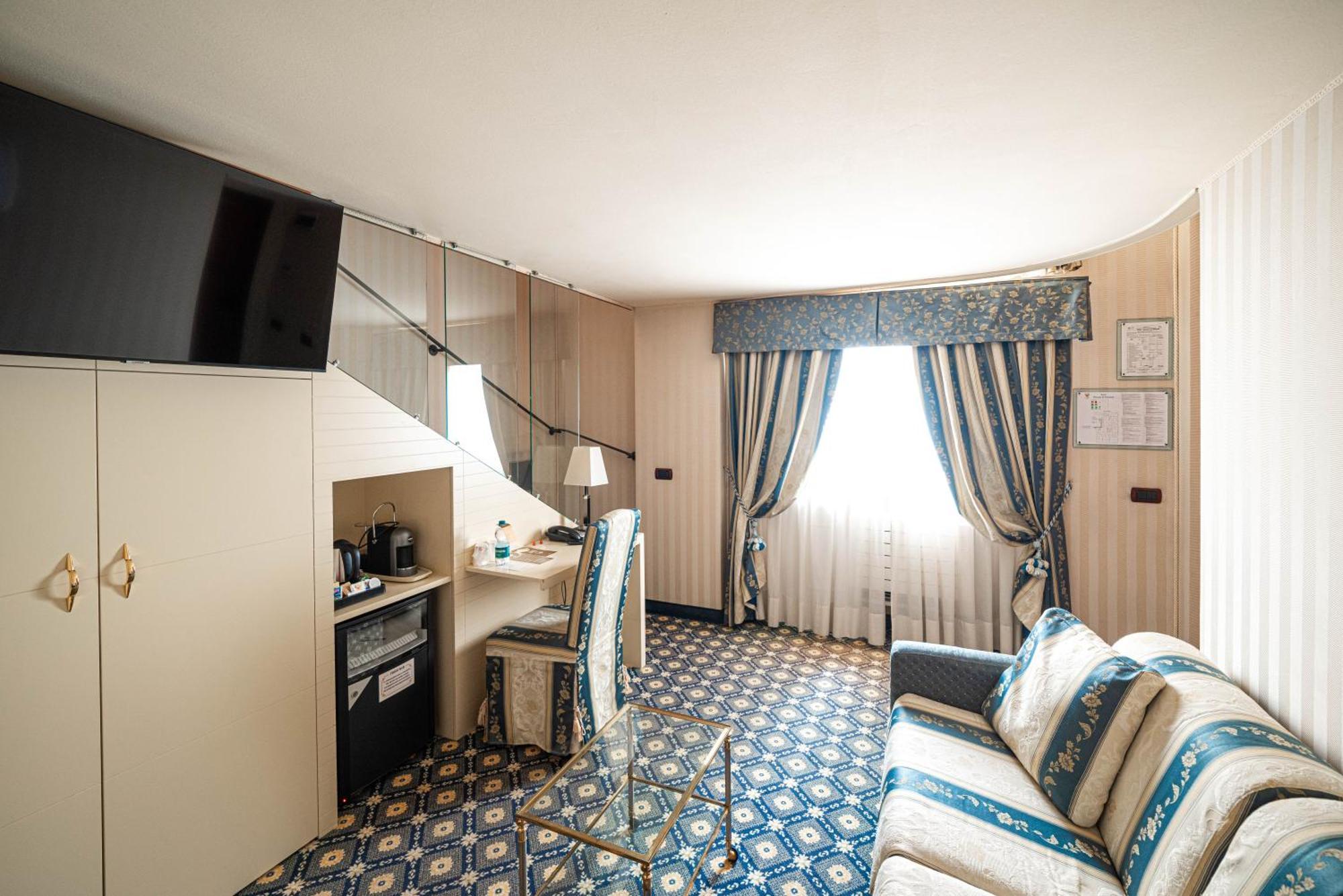 Phi Hotel Principe 库尼奥 外观 照片