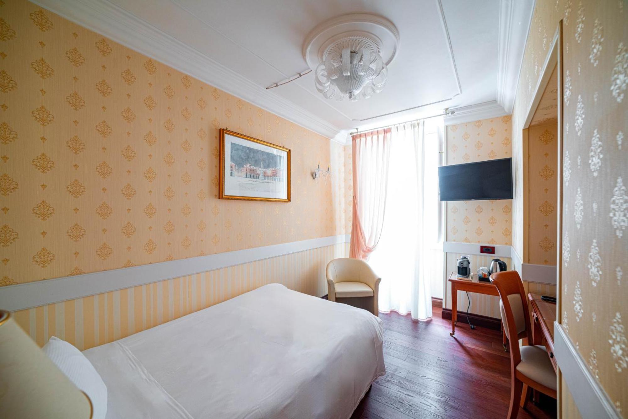 Phi Hotel Principe 库尼奥 外观 照片