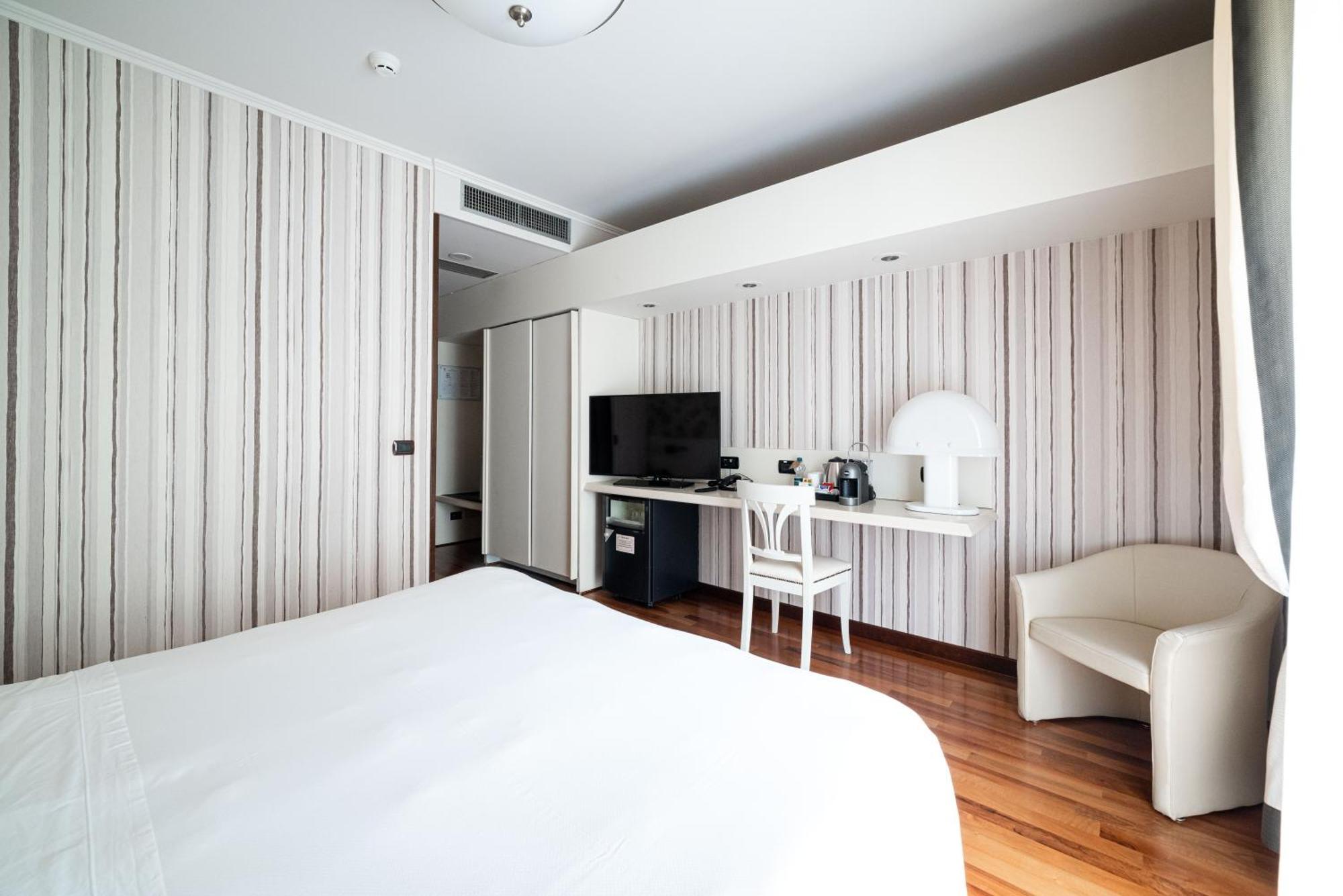 Phi Hotel Principe 库尼奥 外观 照片