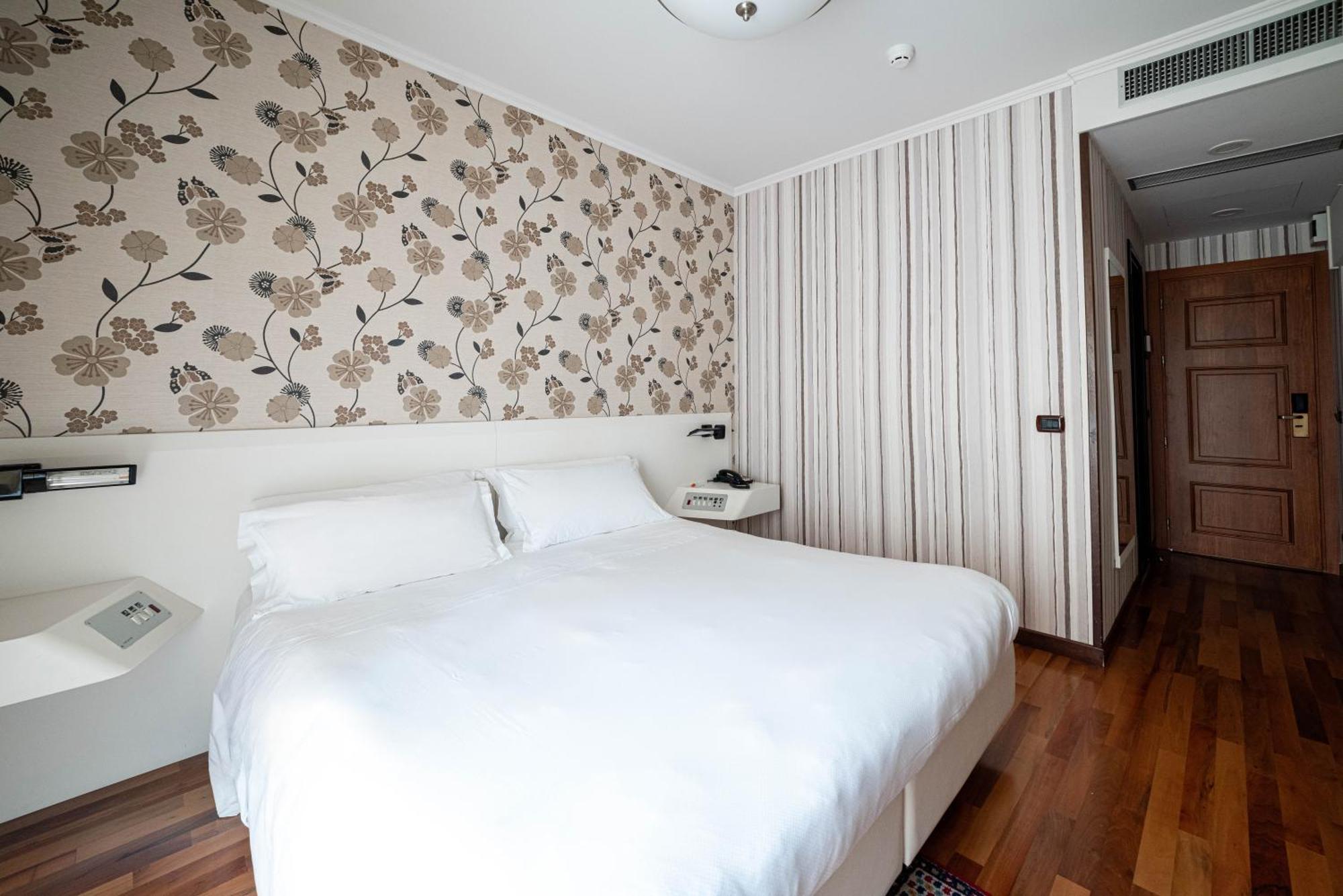 Phi Hotel Principe 库尼奥 外观 照片