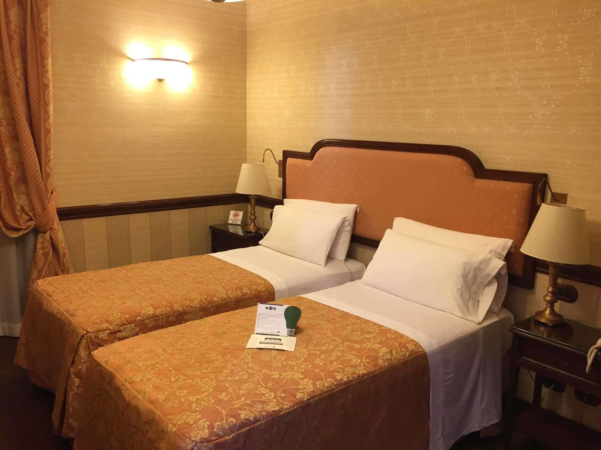 Phi Hotel Principe 库尼奥 外观 照片