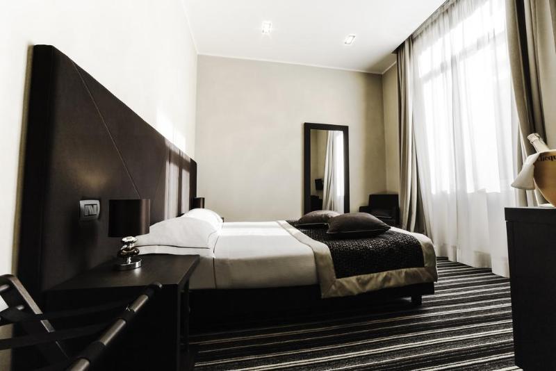 Phi Hotel Principe 库尼奥 外观 照片