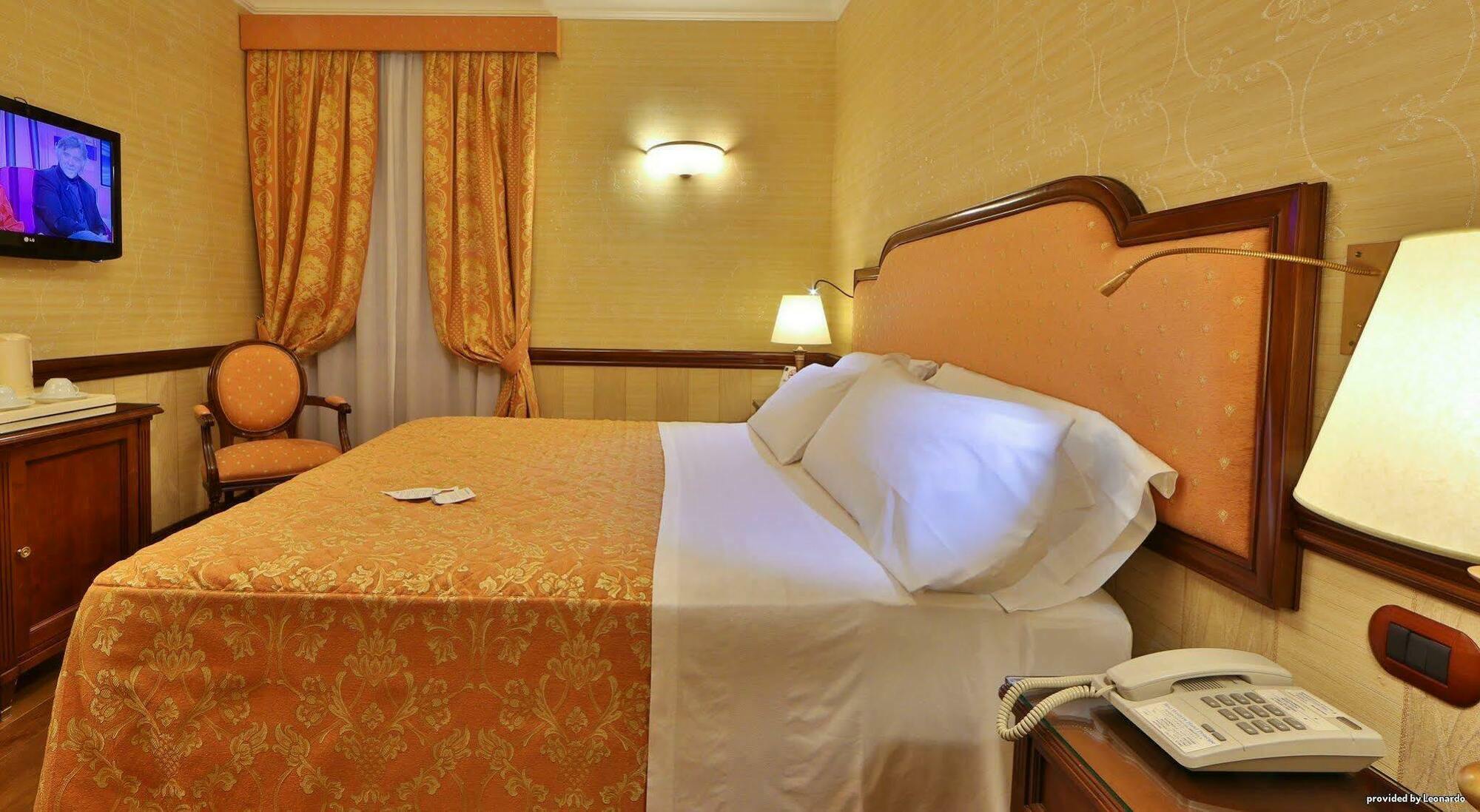 Phi Hotel Principe 库尼奥 外观 照片